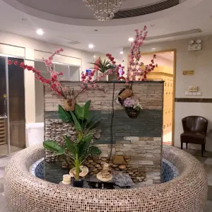 粤海泰源保健中心的logo