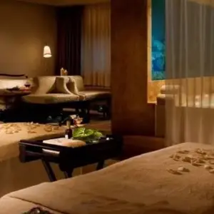 花悦养生足道（华强广场店）的logo