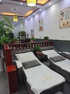 小耳朵采耳修脚的logo