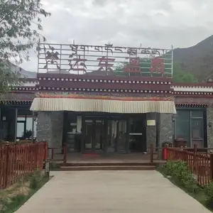 达东温泉