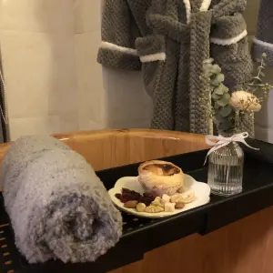 梦悦阁养生馆的logo