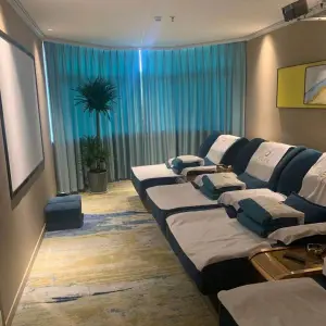 莱悦影院式足道（经三路店）的logo