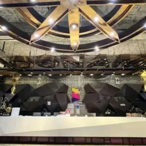 芒果KTV（春城万象店）的logo