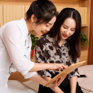 孫翔采耳头道（建业路店）的logo