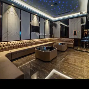 利澳私人影咖KTV的logo