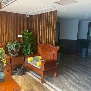 柔指纤秀养生公馆的logo