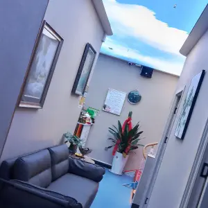 悦耳阁养生馆的logo