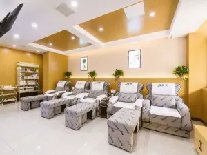 彭世修脚（广电南路店）的logo