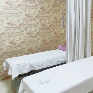 阳婵和盲人推拿