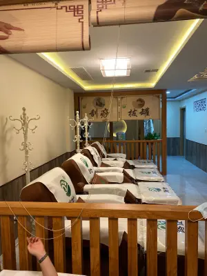 路仕修脚·采耳（卫国路店）的logo