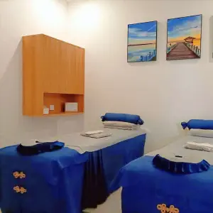 行舍推拿院的logo