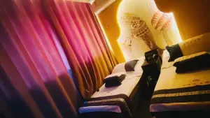 君裕东方养生馆的logo